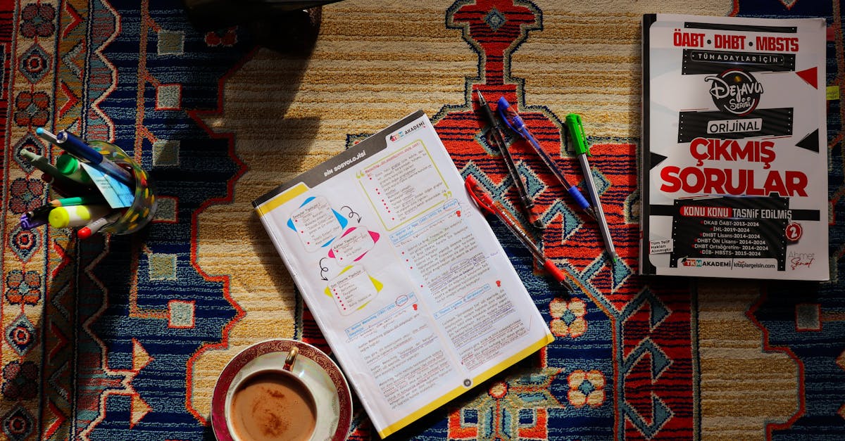 Coffee chain apologizes for exam-studying teen ban