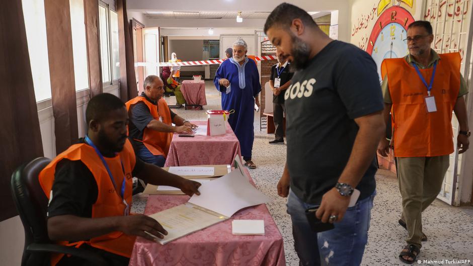 Liibüa rivaalitsevad valitsused kavandavad kahe aasta jooksul üleriigilisi valimisi