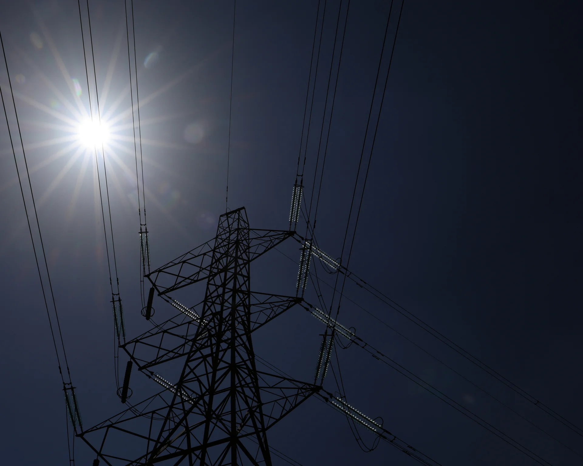 Suurbritannia võrguoperaatorit Neso uuriti väidetava elektrikatkestuste varjamise tõttu
