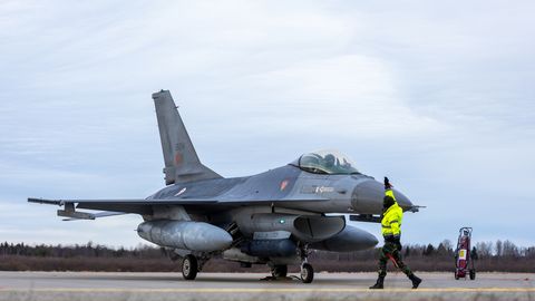 NATO hävitajad tõusid Baltikumis Vene lennukeid peatama