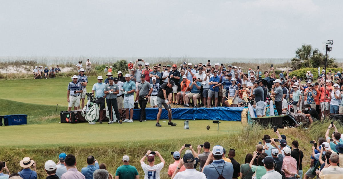 Алекс Смолли лидирует на третий день чемпионата US PGA