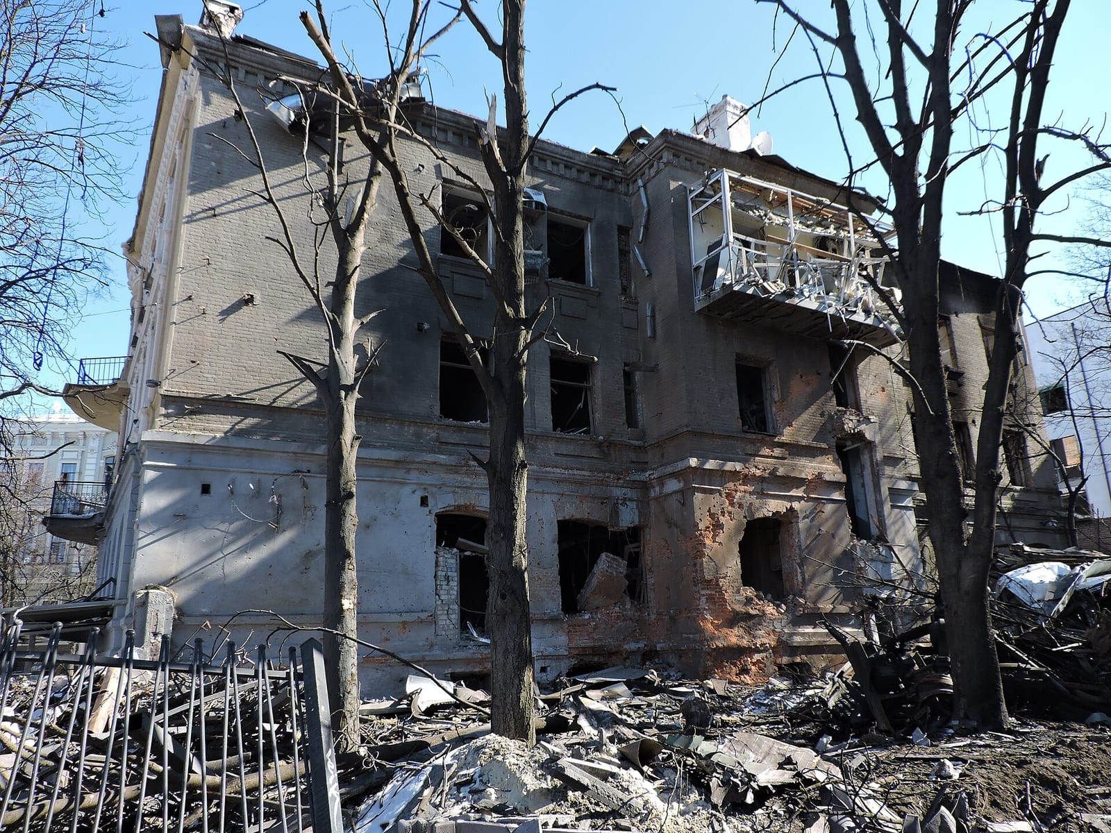 Venemaa sõjakaotused Ukrainas ületasid 352 000 inimest, nimeliselt on teada 281 000 hukkunut