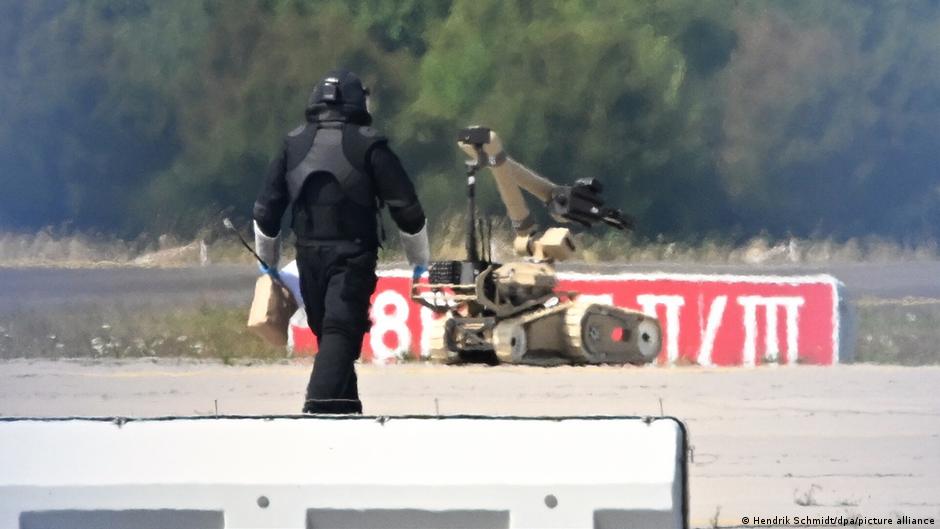 Julgeolekuohud Saksamaal: droonilennud sõjaväebaaside kohal ja meeleavaldused