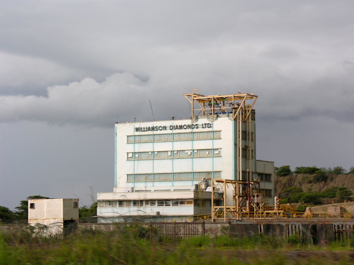 De Beers peatab Lõuna-Aafrika suurima teemandikaevanduse tööd kaheks aastaks