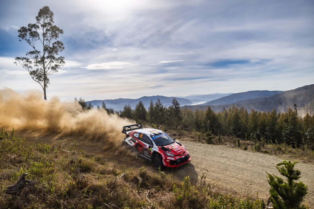 Robert Virves hoiab Tšiili MM-rallil WRC2 klassis teist kohta