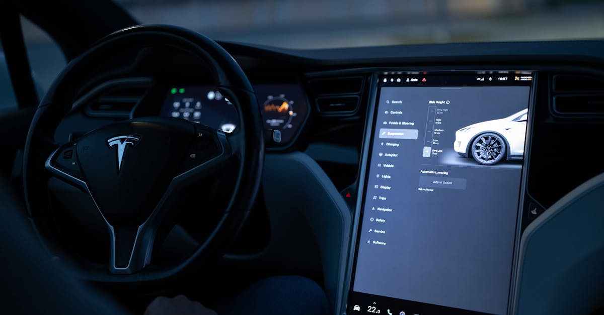 Маск признал: владельцы Tesla нуждаются в аппаратных улучшениях