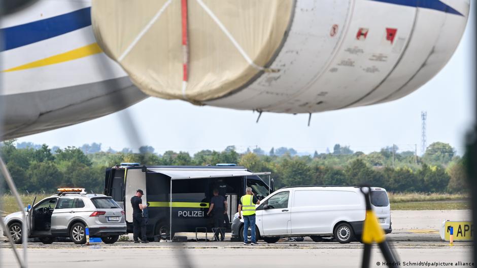 Lõhkekehaga droon leiti Leipzigi lennujaamast Ukraina suunas suunduva lennuki juurest