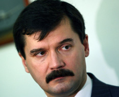 Moskva kohus määras endise lennuameti juhi Aleksandr Neradko koduaresti