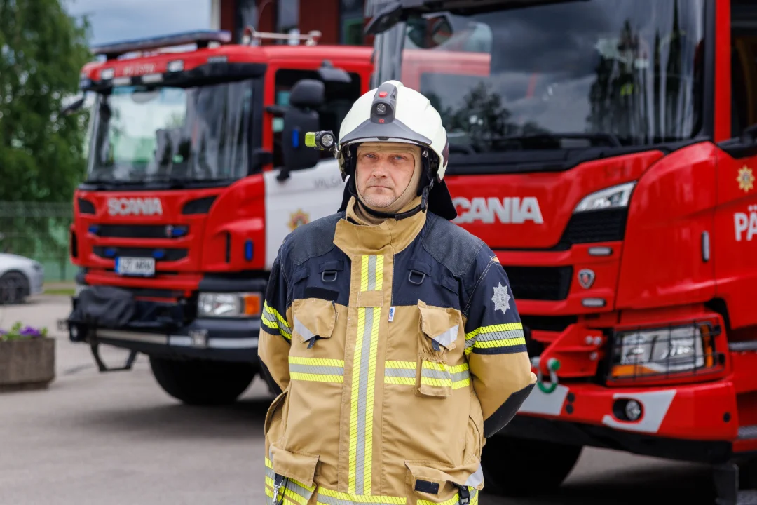 Valga firefighter Ranno Lall receives third lifesaver medal after daring triple rescue