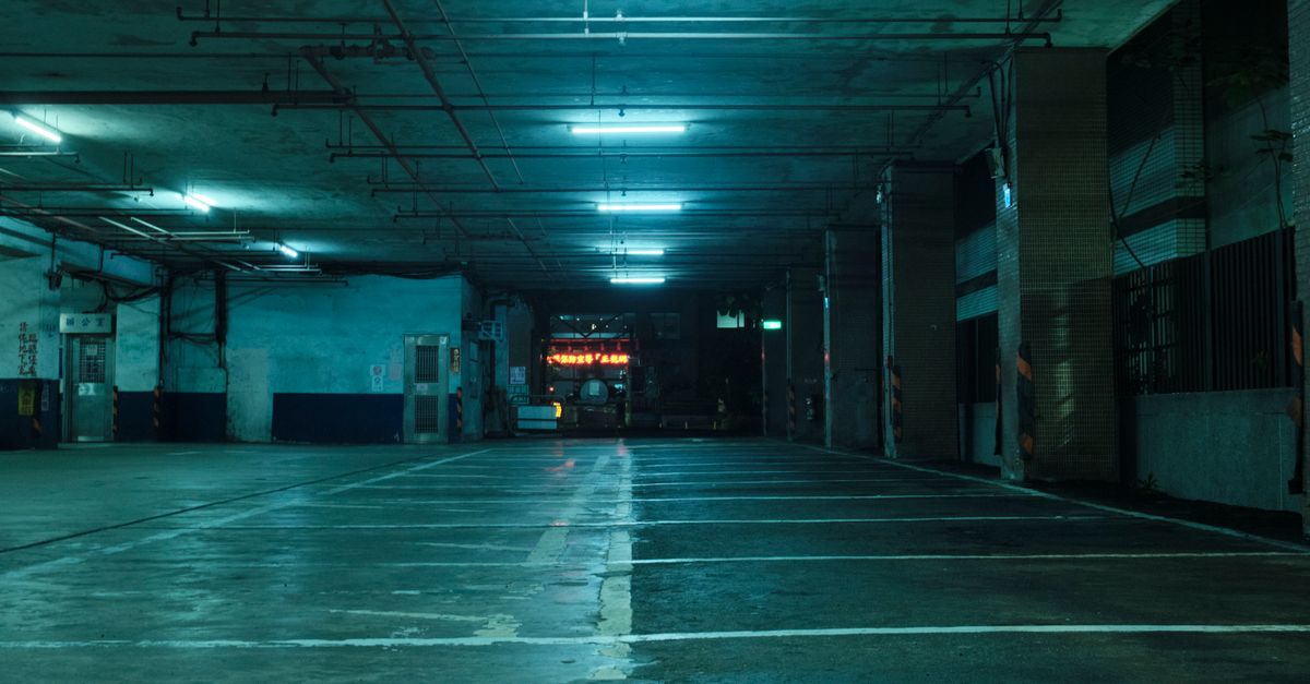 Empty Car Parks Signal Deeper Economic Struggles in Britain