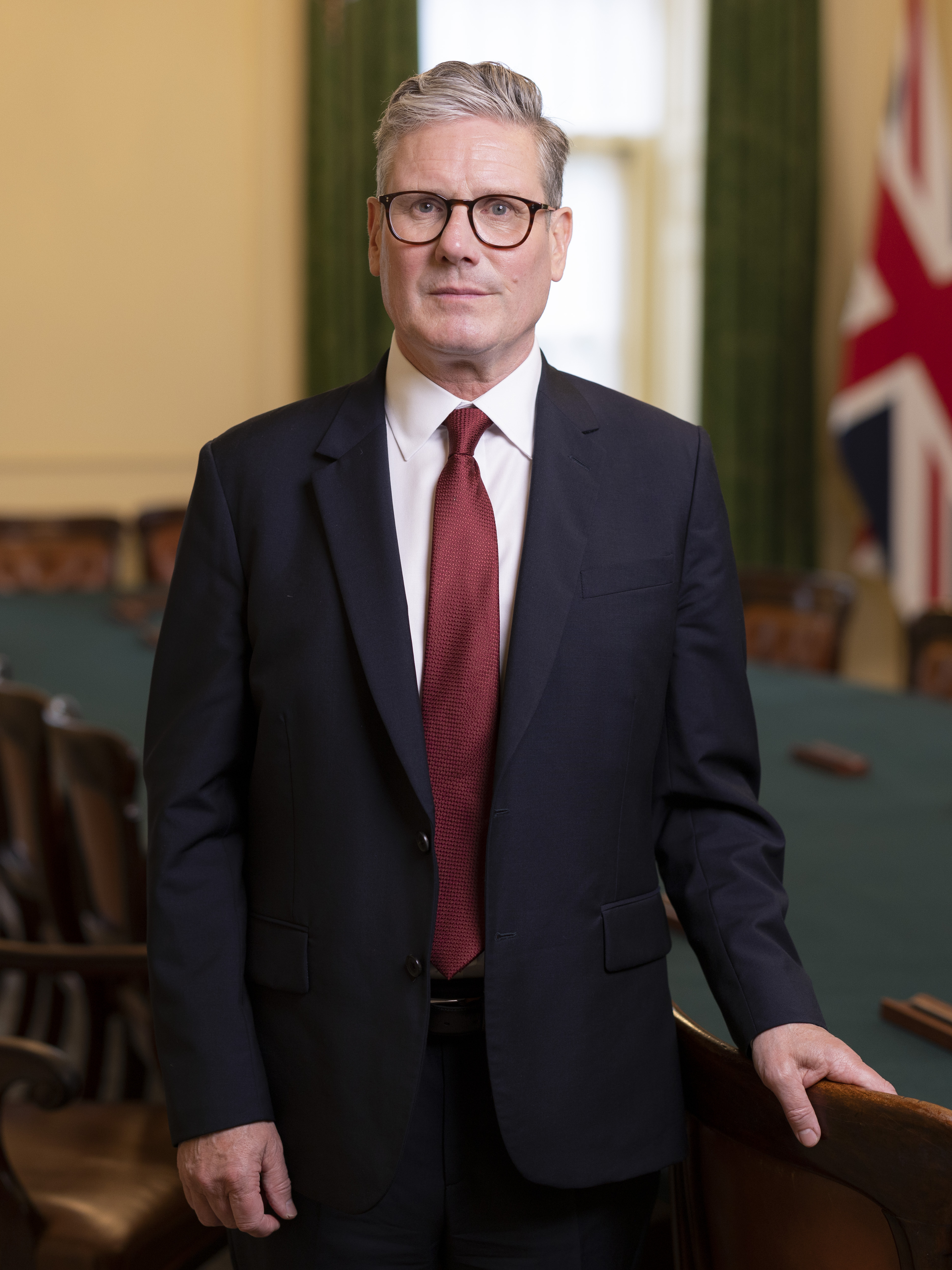 UK Prime Minister Starmer Uses Disappearing Messages on His Phone