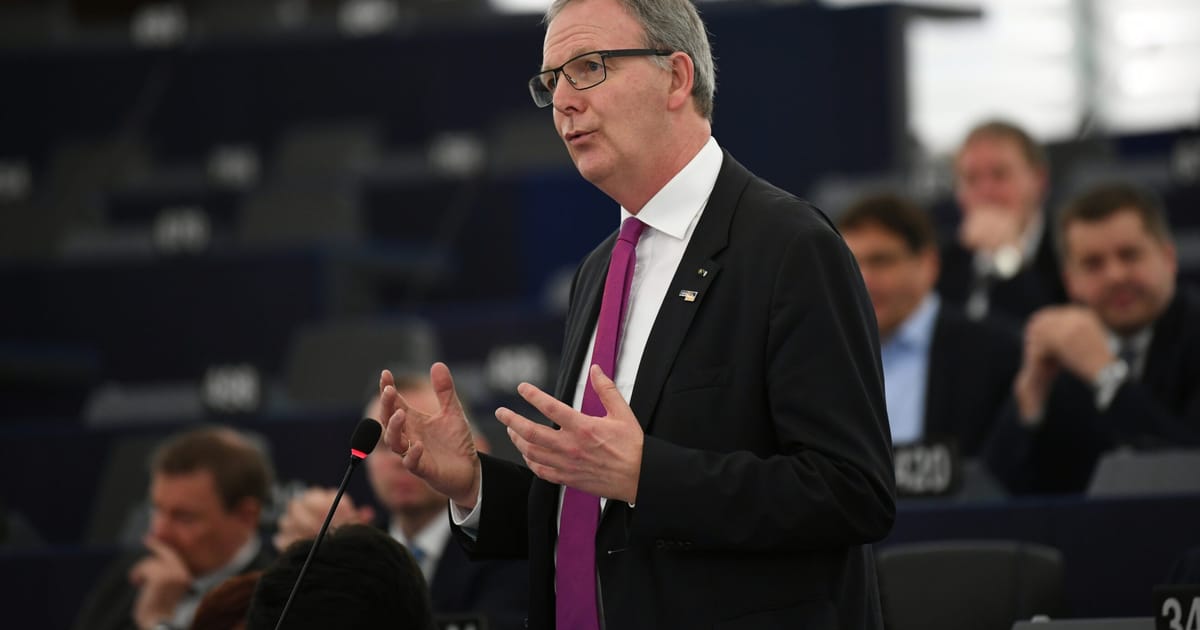 Saksa eurosaadik Axel Voss kritiseerib teravalt Euroopa Komisjoni tegevust tehisintellekti reguleerimisel