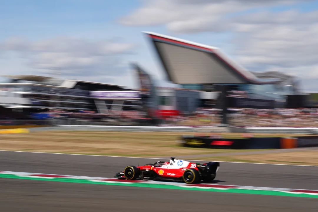Leclerc võitis Silverstone'i etapi, liider Antonelli langes välja punktikohtadelt