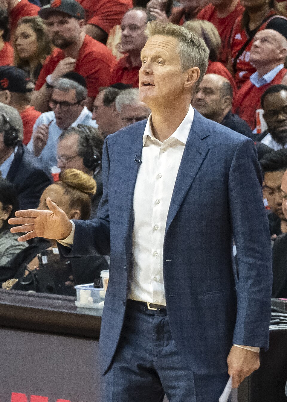 Kerr jätkab Golden State Warriorsiga veel kaks hooaega