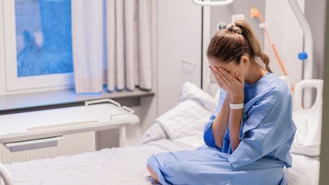 Extreme diet hospitalized 25-year-old Hangzhou woman in life-threatening condition