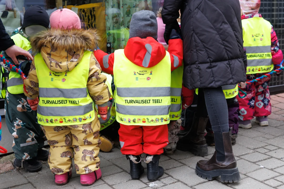 Eesti lastehoidude registrist kustutati 198 asutust