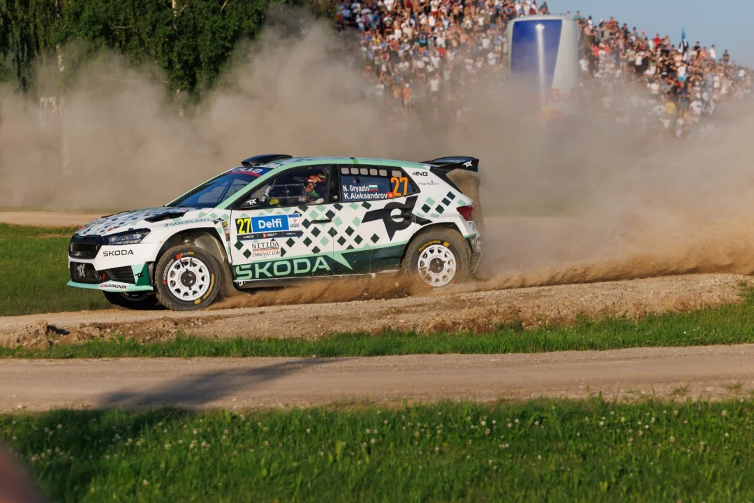 Rahvusvaheline autoliit lubab taas Venemaa ja Valgevene sportlastel riigilipu all võistelda