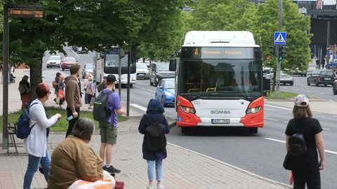 Tartus noored vastustavad bussipiletihinnatõusu ja nõuavad erandit