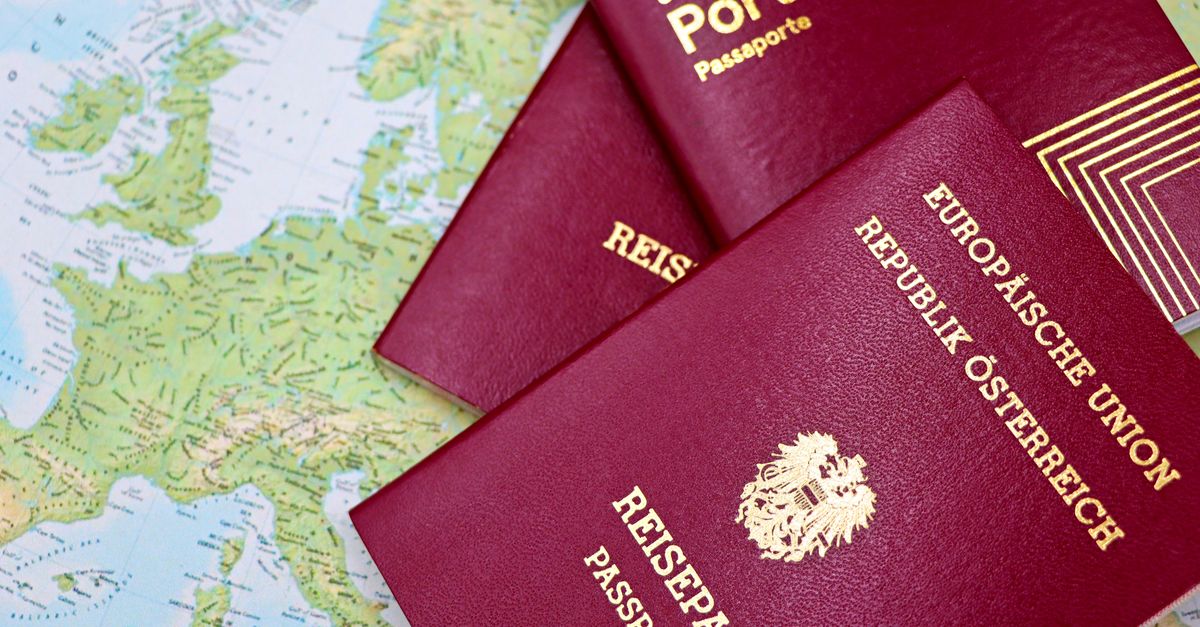 Portugal and Italy Maintain Digital Border Controls for British Travelers