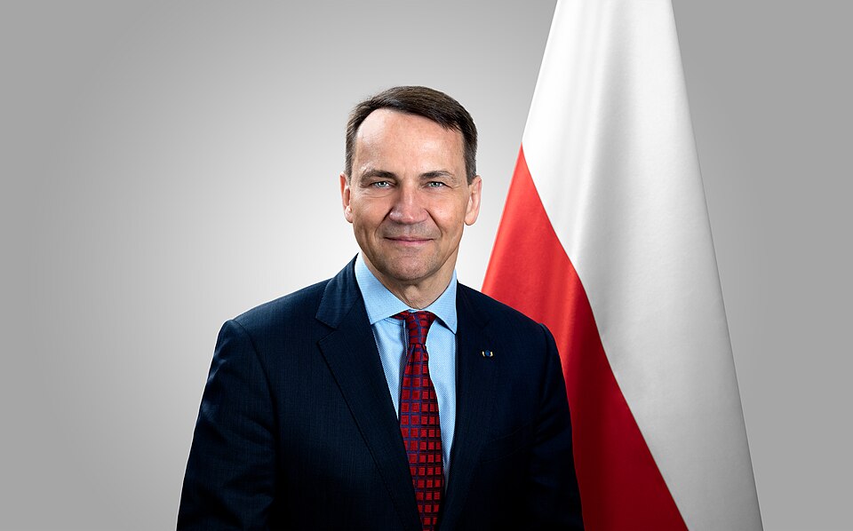 Poola säilitab koha Starlinki Euroopa võrgustikus pärast Sikorski survet Elon Muskile